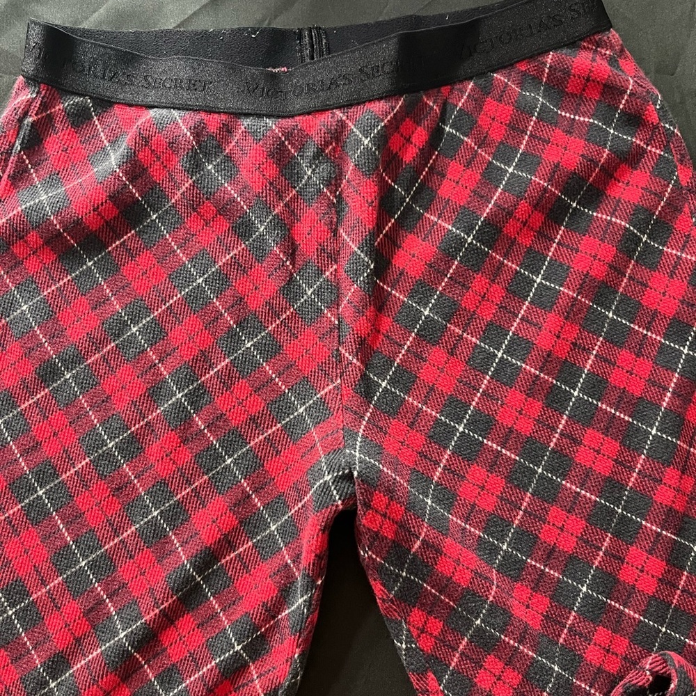 Victoria's Secret red and black plaid pajamas set medium women’s - Picture 7 of 7